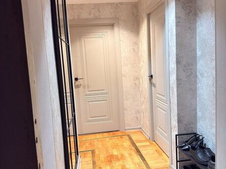 Yasamalda 3 otaqlı köhnə tikili mənzil satılır, 70 m², 270 000 AZN, şəkil 4 / 12