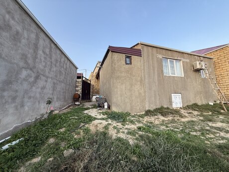 3 rooms · 150 m²