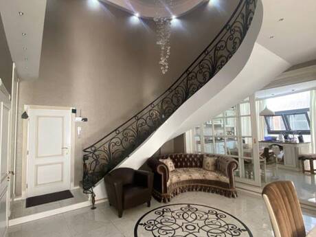 4 otaq · 180 m² · 1/1 mərtəbə, Mətbuat prospekti