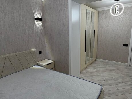 Gənclikdə 3 otaqlı köhnə tikili mənzil satılır, 55 m², 248 000 AZN, şəkil 2 / 12
