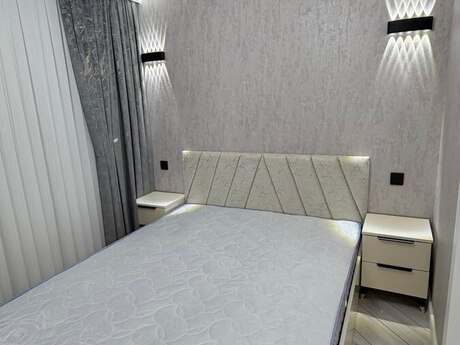 Gənclikdə 3 otaqlı köhnə tikili mənzil satılır, 55 m², 248 000 AZN, şəkil 3 / 12