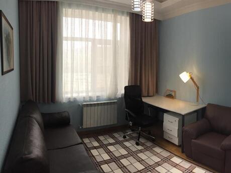 Yasamalda 4 otaqlı yeni tikili mənzil kirayə verilir, 124 m², 4 250 AZN/ay, şəkil 3 / 12