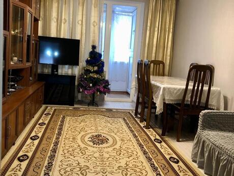 Şah İsmayıl Xətaidə 3 otaqlı köhnə tikili mənzil satılır, 72 m², 167 000 AZN, şəkil 2 / 12