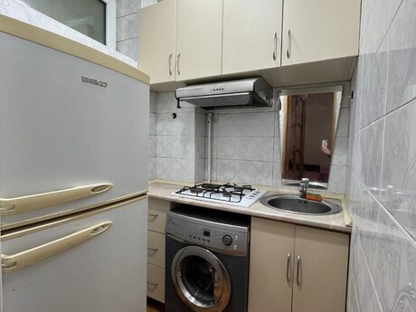 1-room house for rent in M.Ə.Rəsulzadə, 25 m², 350 AZN/mo, photo 3 / 7