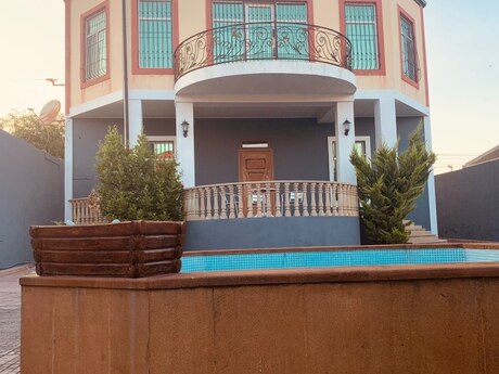 9 otaq · 300 m² · 1/1 mərtəbə, Maştağa