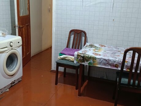 Qara Qarayevdə 2 otaqlı köhnə tikili mənzil kirayə verilir, 80 m², 500 AZN/ay, şəkil 2 / 12