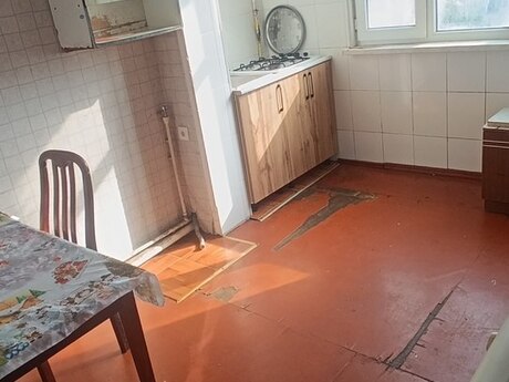 Qara Qarayevdə 2 otaqlı köhnə tikili mənzil kirayə verilir, 80 m², 500 AZN/ay, şəkil 5 / 12