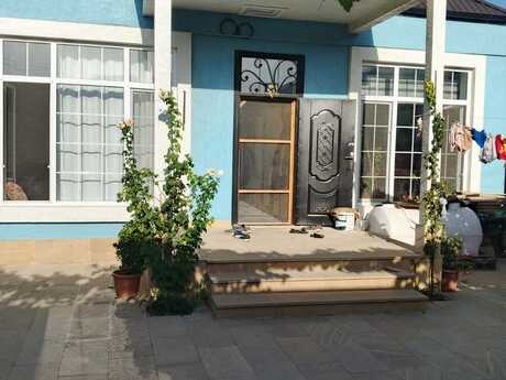 3-комн. · 100 m² · 1/1 этаж, Buzovna