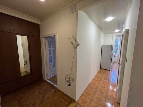 Elmlər Akademiyasında 3 otaqlı köhnə tikili mənzil satılır, 80 m², 228 000 AZN, şəkil 5 / 11
