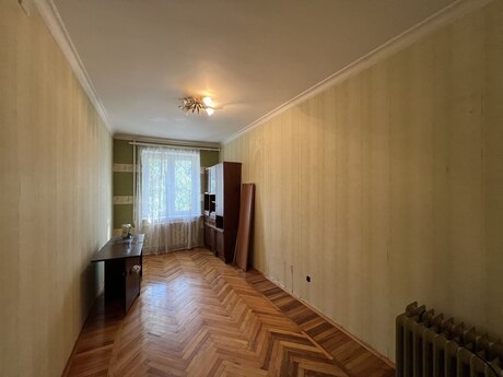 Elmlər Akademiyasında 3 otaqlı köhnə tikili mənzil satılır, 80 m², 228 000 AZN, şəkil 4 / 11
