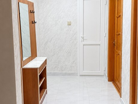 8-ci mikrorayonda 1 otaqlı köhnə tikili mənzil satılır, 38 m², 126 500 AZN, şəkil 4 / 5