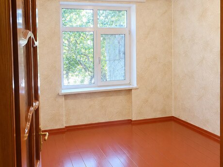 8-ci mikrorayonda 1 otaqlı köhnə tikili mənzil satılır, 38 m², 126 500 AZN, şəkil 3 / 5