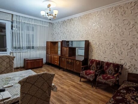 2-room old-build apartment for rent in Memar Əcəmi, 46 m², 600 AZN/mo, photo 2 / 12