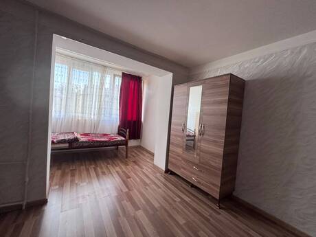 1 otaq · 50 m² · 3/5 mərtəbə, Neftçilər