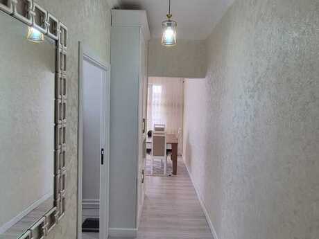 1-room old-build apartment for sale in 8-ci mikrorayon, 65 m², 191 000 AZN, photo 2 / 12