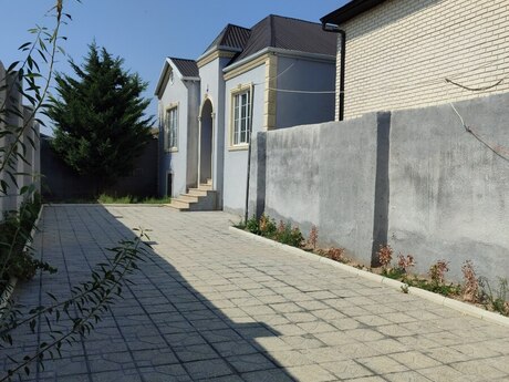 4 otaq · 2,6 m² · 1/1 mərtəbə, Maştağa