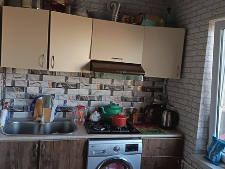 Zabratda 2 otaqlı köhnə tikili mənzil satılır, 51 m², 110 000 AZN, şəkil 4 / 9