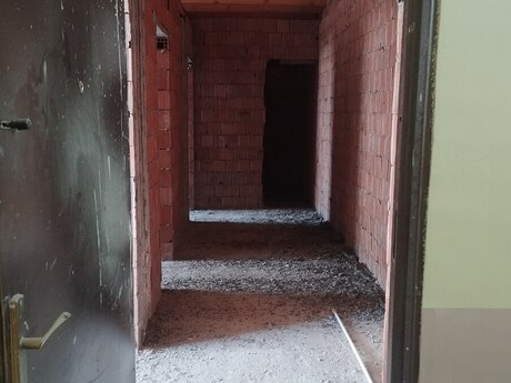 Qurtuluş 93 kompleksində 3 otaqlı yeni tikili mənzil satılır, 83,2 m², 75 000 AZN, şəkil 3 / 10