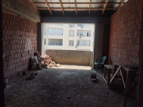 3 otaq · 83,2 m²