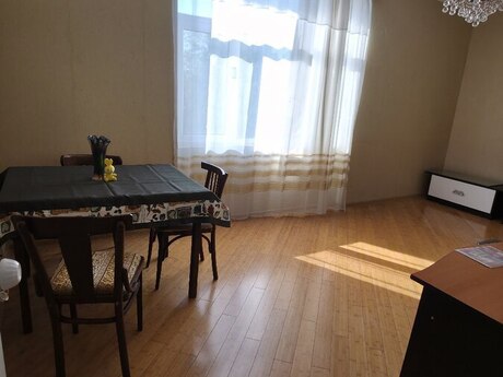 2 otaq · 60 m² · 4/5 mərtəbə, Bakıxanov