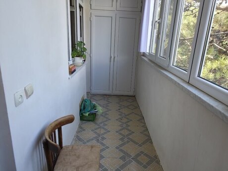Bakıxanovda 2 otaqlı köhnə tikili mənzil kirayə verilir, 60 m², 550 AZN/ay, şəkil 5 / 8