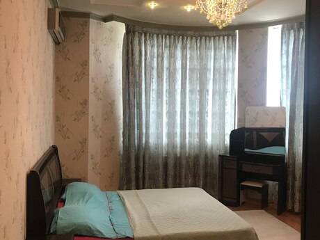 Сдаётся 3-комнатная квартира в новостройке, Nəriman Nərimanov, 153 м², 1 100 AZN/мес, фото 4 / 12