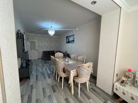 Gəncə prospektidə 3 otaqlı köhnə tikili mənzil satılır, 75 m², 187 000 AZN, şəkil 5 / 12