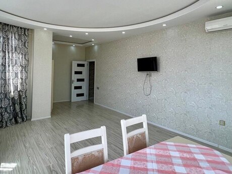Abşeronda 2 otaqlı yeni tikili mənzil kirayə verilir, 81 m², 490 AZN/ay, şəkil 3 / 12