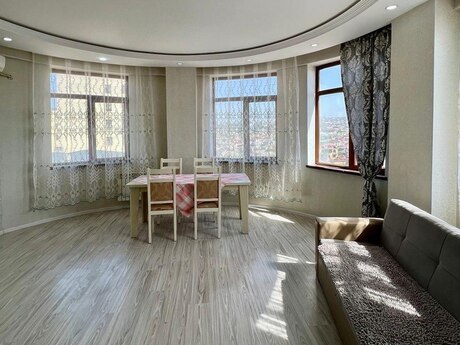 2 otaq · 81 m² · 10/11 mərtəbə, Abşeron