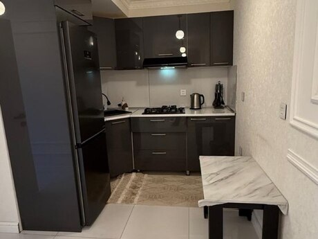 Qurtuluş 93 kompleksində 3 otaqlı yeni tikili mənzil satılır, 100 m², 89 500 AZN, şəkil 4 / 12