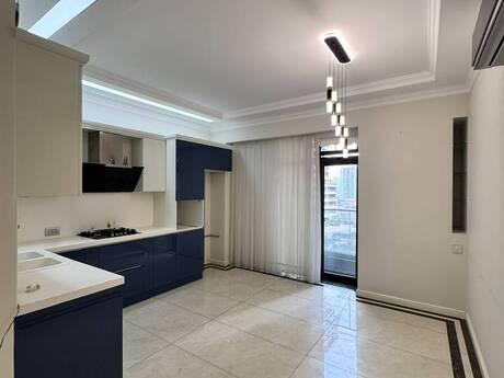8 Noyabrda 3 otaqlı yeni tikili mənzil satılır, 142 m², 470 000 AZN, şəkil 3 / 12