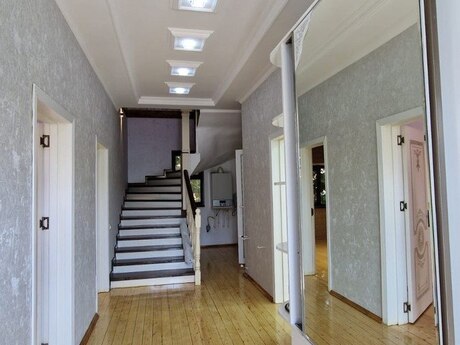 Sarayda 5 otaqlı həyət evi satılır, 220 m², 175 000 AZN, şəkil 5 / 12
