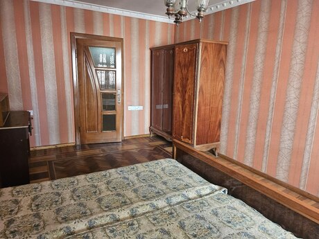 3 otaq · 65 m² · 5/5 mərtəbə, Elmlər Akademiyası