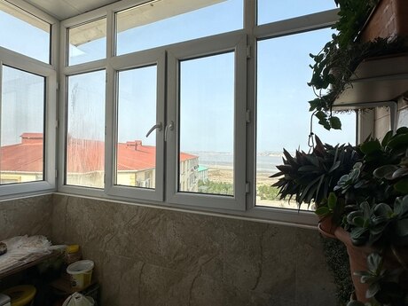 Qurtuluş 93 kompleksində 4 otaqlı yeni tikili mənzil satılır, 85 m², 80 000 AZN, şəkil 5 / 12