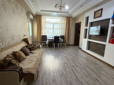 3 otaq · 83 m² · 2/6 mərtəbə, Qurtuluş 93