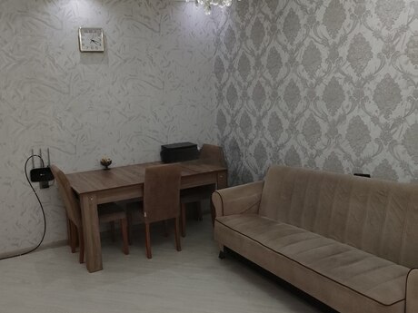 2 otaq · 40 m² · 3/5 mərtəbə, 20 Yanvar