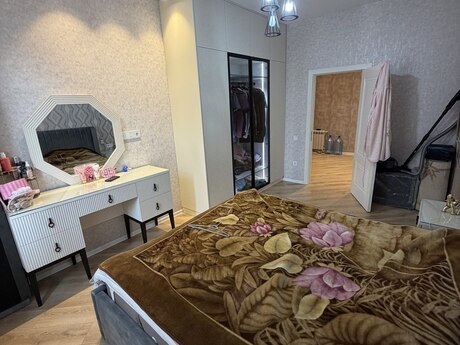 Abşeronda 2 otaqlı köhnə tikili mənzil satılır, 80 m², 115 000 AZN, şəkil 3 / 10