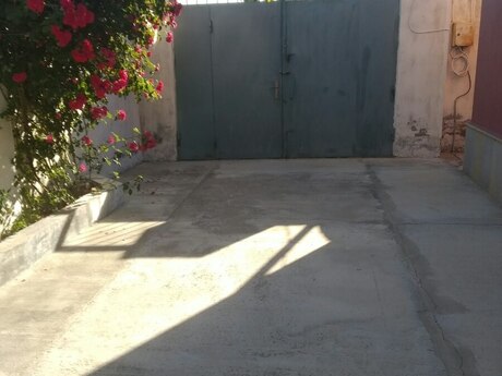 4 otaq · 150 m² · 1/1 mərtəbə, Qala