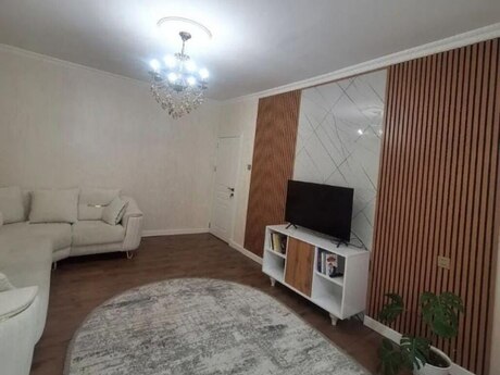 2-room old-build apartment for rent in Memar Əcəmi, 58 m², 650 AZN/mo, photo 2 / 7