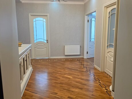 8-ci mikrorayonda 3 otaqlı yeni tikili mənzil kirayə verilir, 135 m², 1 300 AZN/ay, şəkil 4 / 12