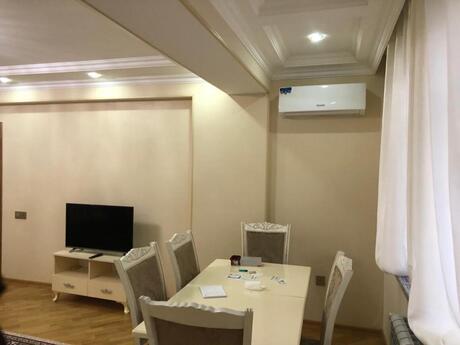 Qara Qarayevdə 3 otaqlı yeni tikili mənzil kirayə verilir, 105 m², 900 AZN/ay, şəkil 2 / 12