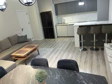 2 otaq · 58 m² · 8/17 mərtəbə, 28 May