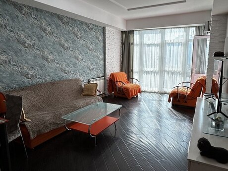 3 otaqlı mənzil, 100 m², Şah İsmayıl Xətai, 1 700 AZN