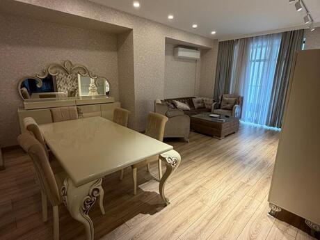 4 otaq · 180 m² · 7/27 mərtəbə, Grand Hayat