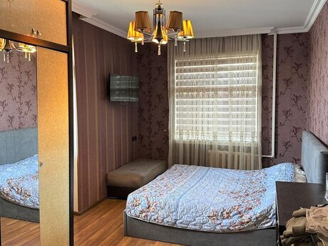 Yeni Günəşlidə 5 otaqlı köhnə tikili mənzil satılır, 120 m², 225 000 AZN, şəkil 5 / 12