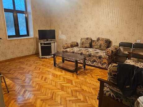 2 otaq · 60 m² · 1/4 mərtəbə, Yasamal