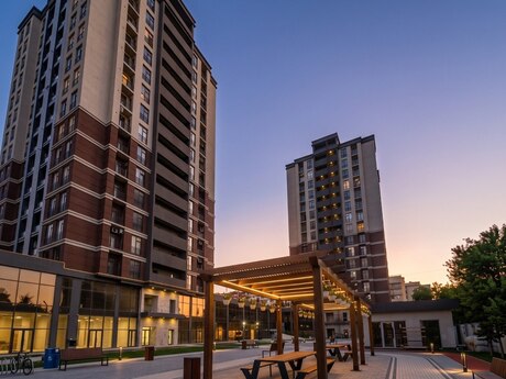 2 otaq · 58 m² · 9/17 mərtəbə, Azadlıq Prospekti