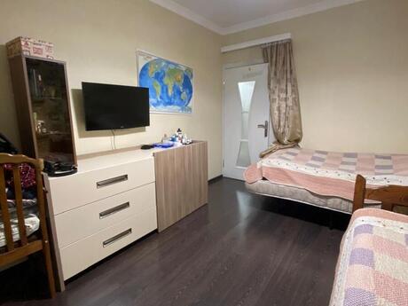 Əhmədlidə 4 otaqlı köhnə tikili mənzil satılır, 117 m², 220 000 AZN, şəkil 3 / 12