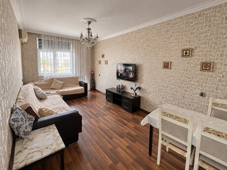 Bakıxanovda 3 otaqlı köhnə tikili mənzil satılır, 85 m², 235 000 AZN, şəkil 2 / 12