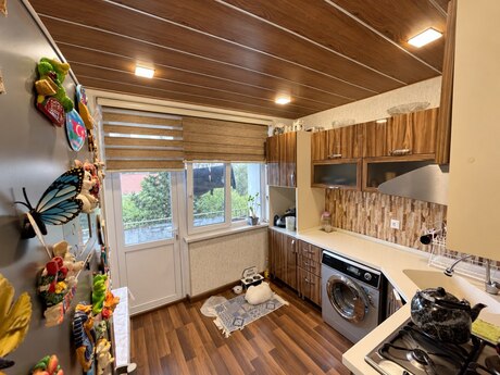 Bakıxanovda 3 otaqlı köhnə tikili mənzil satılır, 85 m², 235 000 AZN, şəkil 3 / 12